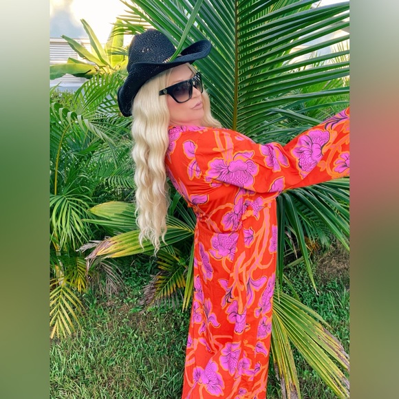 Gorgeous floral print Kimono - Picture 2 of 9